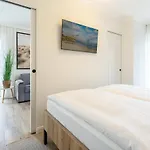 Chloe Exklusiv In Lage Mit Strandkorb Am Appartement